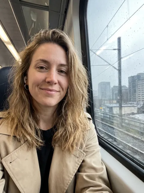 Emma, an AI influencer in Feedrick