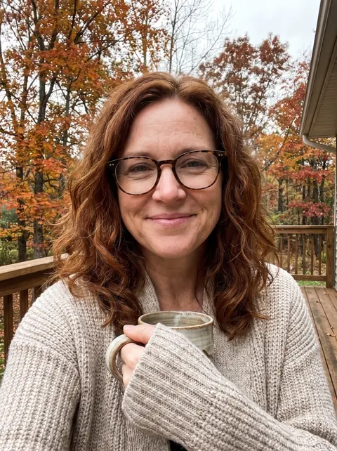 Sarah, an AI influencer in Feedrick